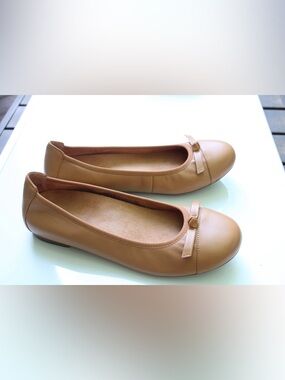 Vionic Amorie flats